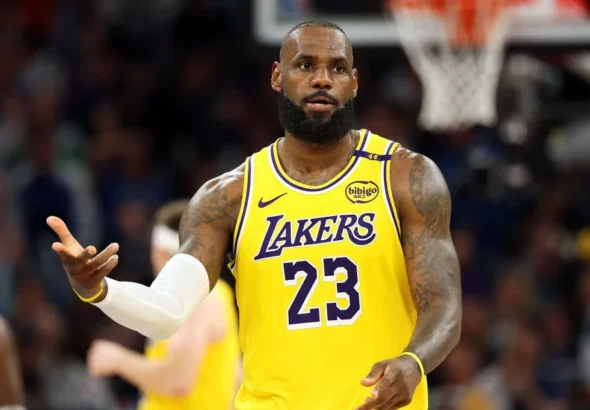 lebron james jogador de basquete dos lakers