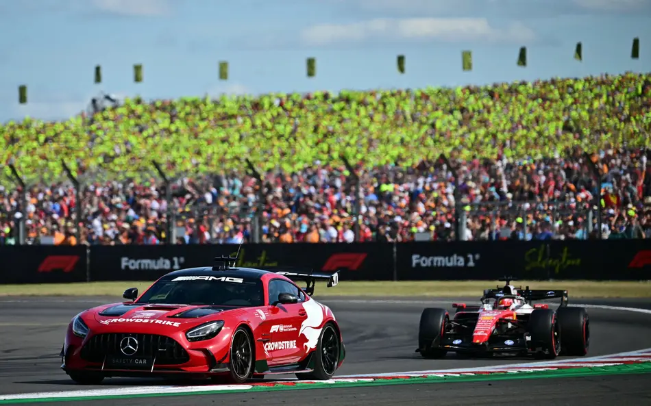 charles-leclerc-gp-inglaterra-f1-2-scaled-aspect-ratio-512-320